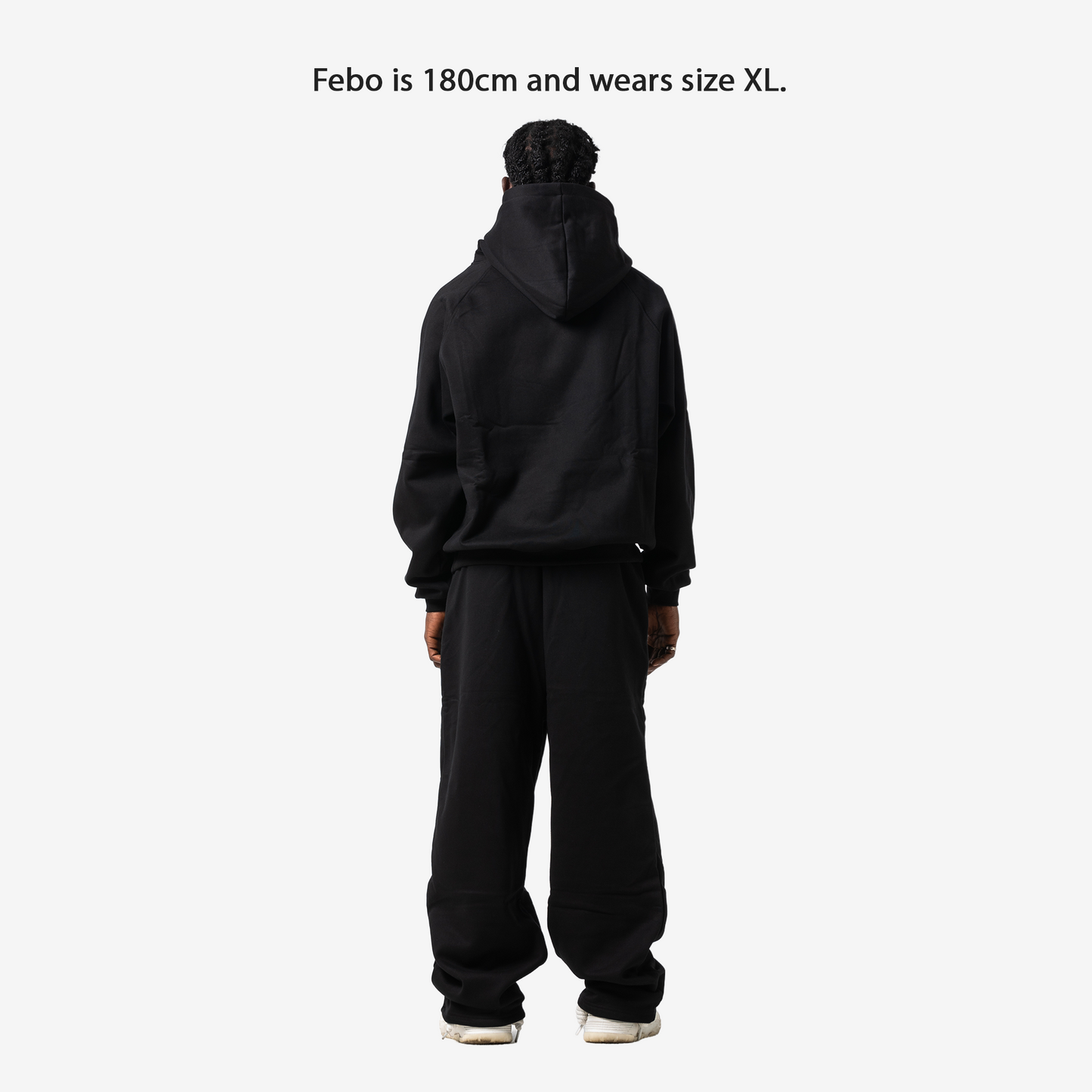 BLACK CORE SWEATPANTS